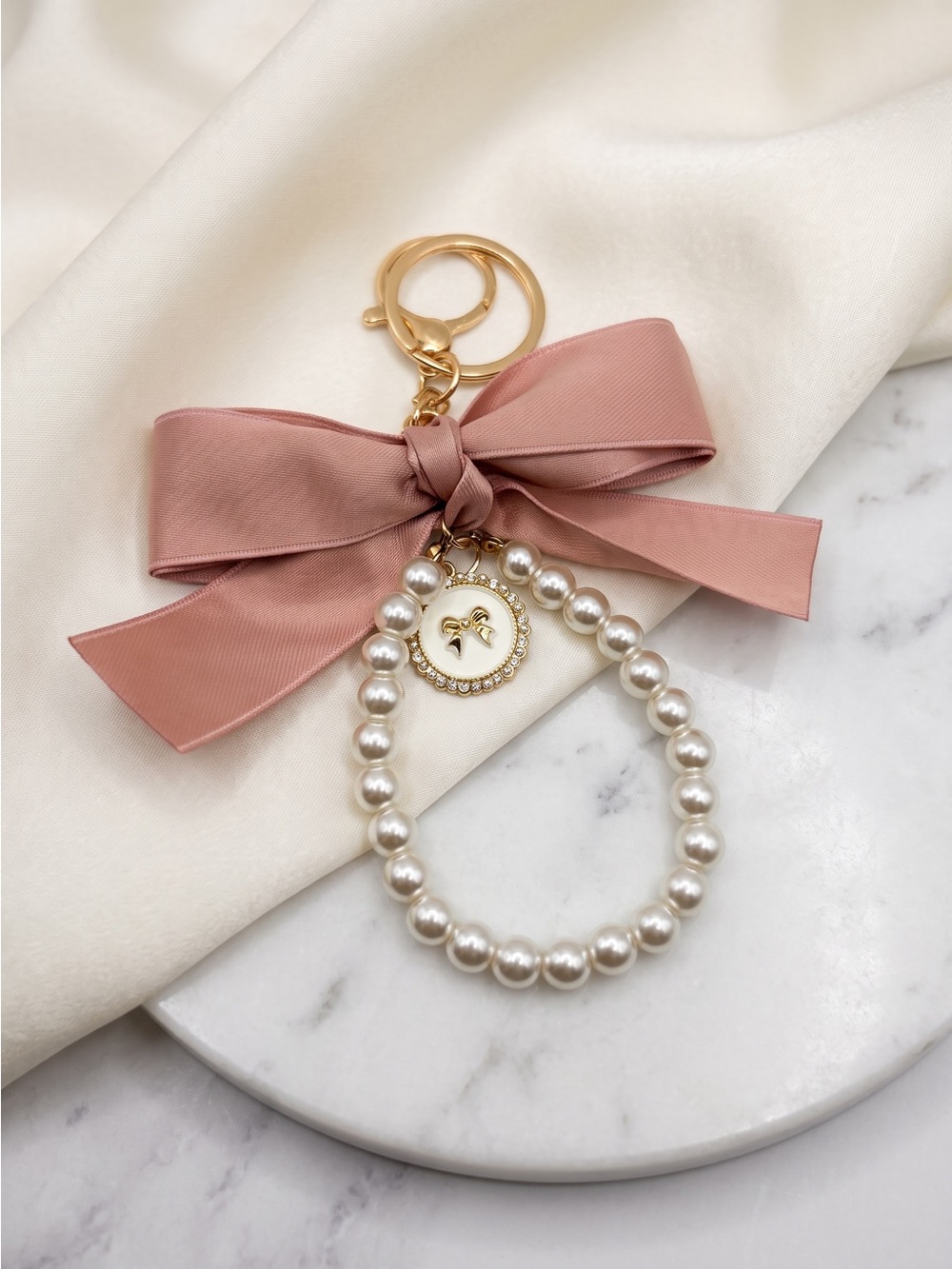 Pink Bow Pearl Beaded Wristlet Keychain Bag Charm Gold Tone NWOT